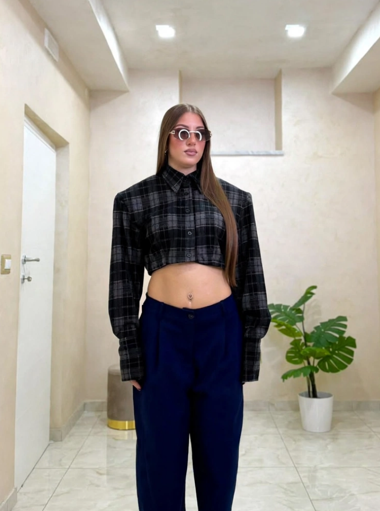 Camicia Crop “spalline”